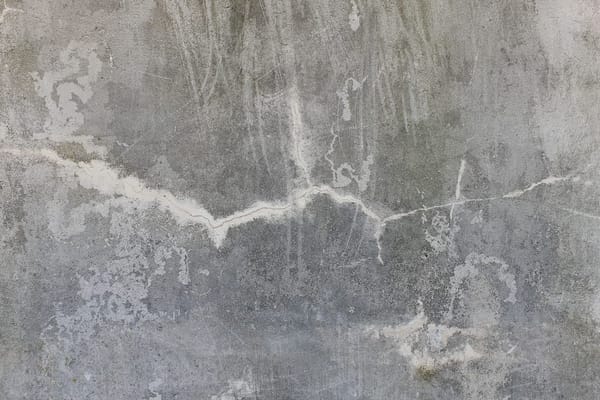 Subsidence Cracks After a Dry Summer: The BRE Crack Scale, Your Insurance Excess and What You Can (and Can't) Check Yourself